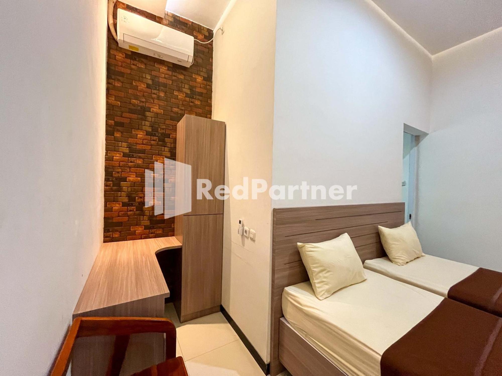 Griya Borobudur Malang Syariah Redpartner Blimbing  Exteriör bild