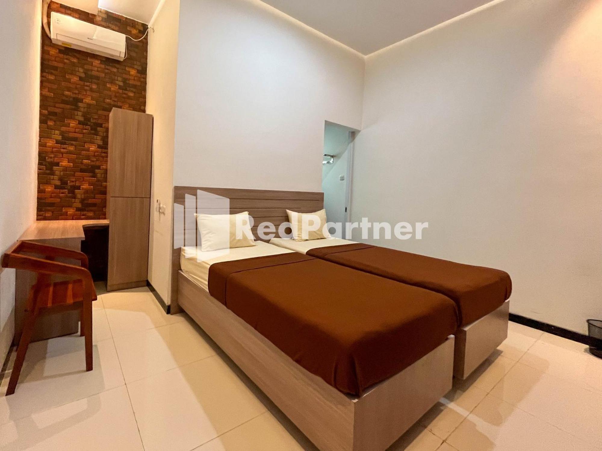 Griya Borobudur Malang Syariah Redpartner Blimbing  Exteriör bild